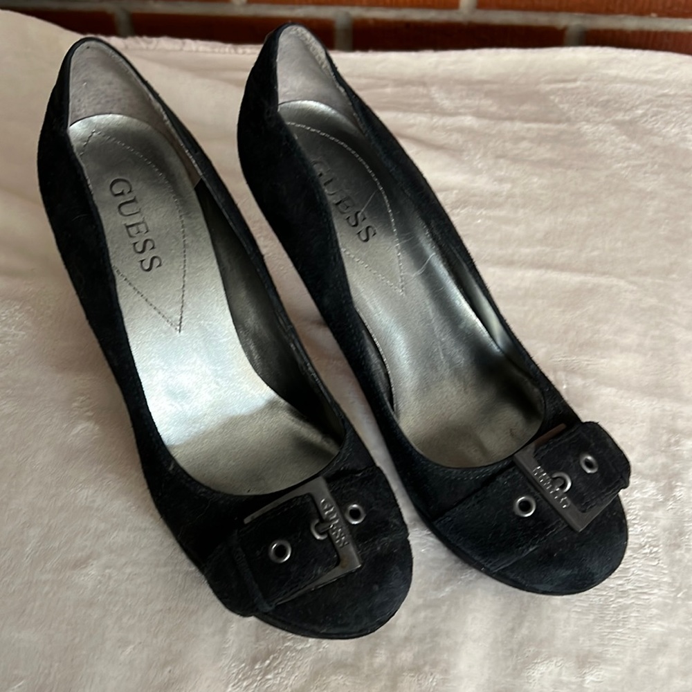 Black guess heels